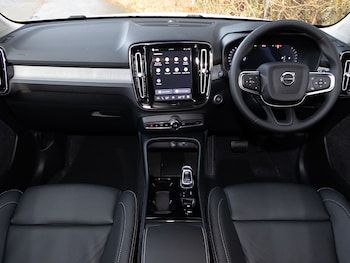 Used Volvo XC40 2025 for sale - 77194196: Photo