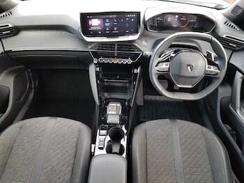 Used Peugeot 2008 2025 for sale - 76456360: Photo