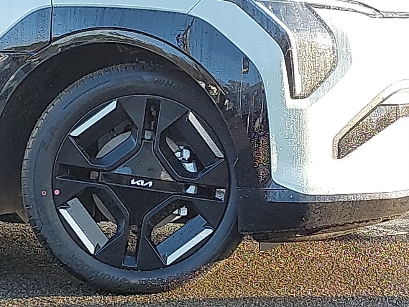 Used Kia EV3 2025 for sale - 77020794: Photo 9