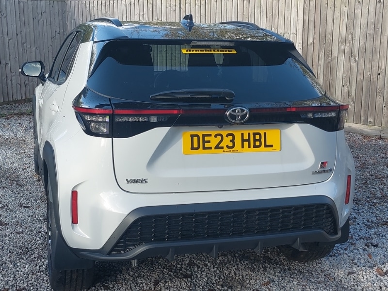 Used Toyota Yaris Cross 2023 for sale - 76708489: Photo 3