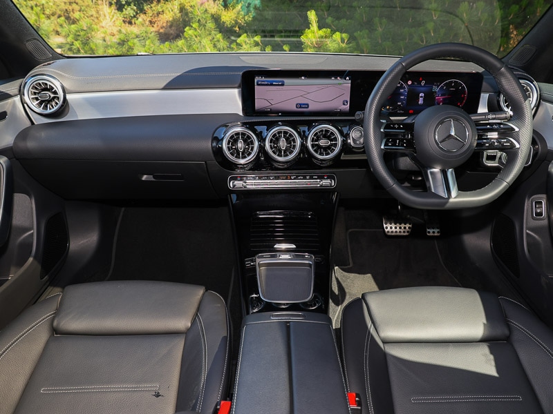 Used Mercedes-Benz CLA 2024 for sale - 76846382: Photo 2