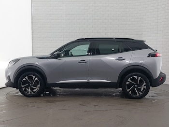 Used Peugeot 2008 2023 for sale - 77028824: Photo