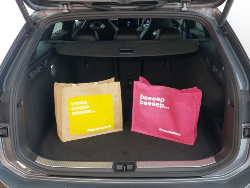 Used Volkswagen Passat 2024 for sale - 77851920: Photo 8