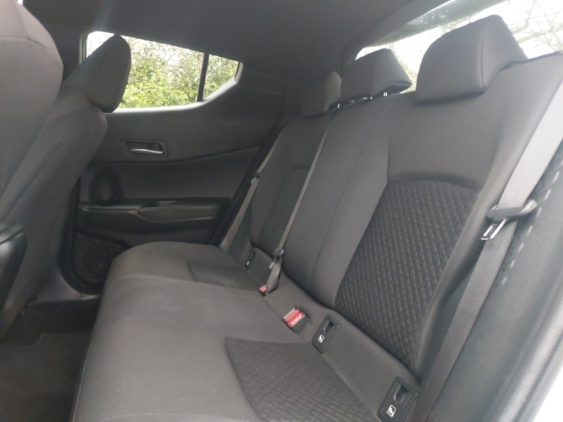 Used Toyota C-HR 2023 for sale - 77732056: Photo 6