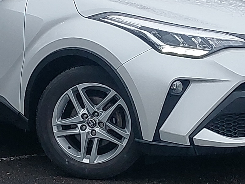 Used Toyota C-HR 2023 for sale - 77732056: Photo 9