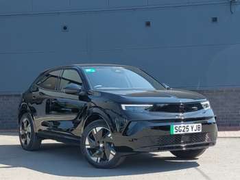 2025 - 115kW Ultimate 54kWh 5dr Auto