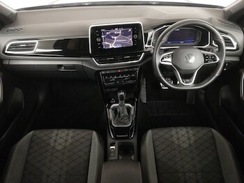 Used Volkswagen T-Roc 2022 for sale - 77253130: Photo