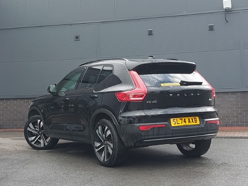 Used Volvo XC40 2024 for sale - 76497845: Photo 3
