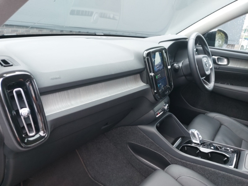 Used Volvo XC40 2024 for sale - 76497845: Photo 5