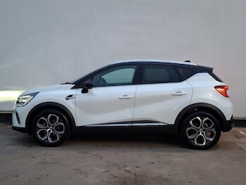 Used Renault Captur 2023 for sale - 77266390: Photo