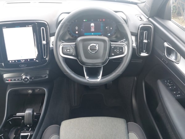 Used Volvo XC40 2023 for sale - 76269526: Photo 7