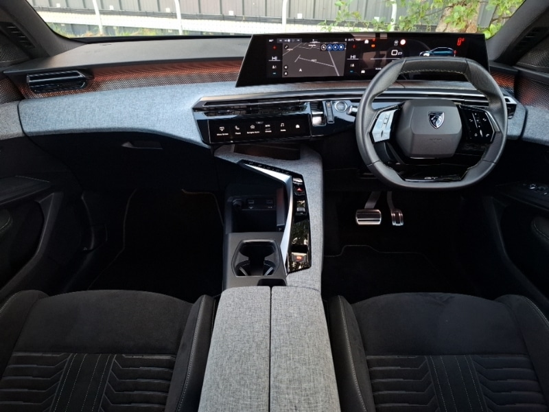 Used Peugeot 3008 2024 for sale - 76404211: Photo 2