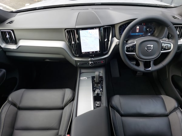 Used Volvo XC60 2022 for sale - 76225664: Photo 2