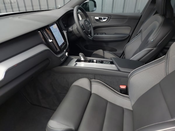 Used Volvo XC60 2022 for sale - 76225664: Photo 5