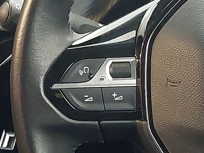 Used Peugeot 2008 2022 for sale - 77563305: Photo 10