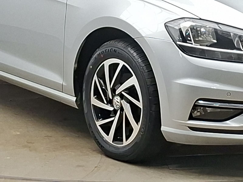 Used Volkswagen Golf 2020 for sale - 77956116: Photo 9