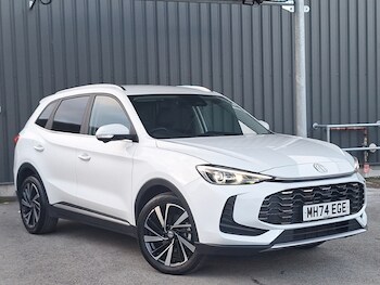 2025 - 1.5 Hybrid+ Trophy 5dr Auto