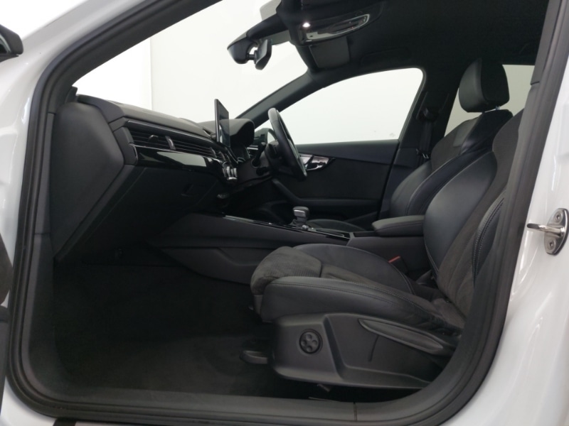 Used Audi A4 2021 for sale - 76532707: Photo 5