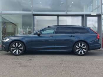 Used Volvo V90 2025 for sale - 75132282: Photo