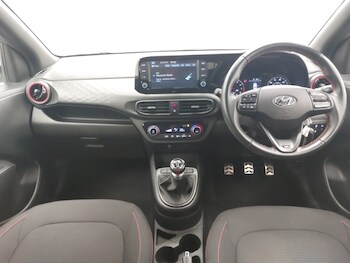 Used Hyundai i10 2023 for sale - 77371506: Photo