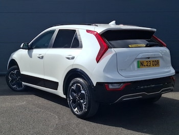 Used Kia Niro 2023 for sale - 75882205: Photo