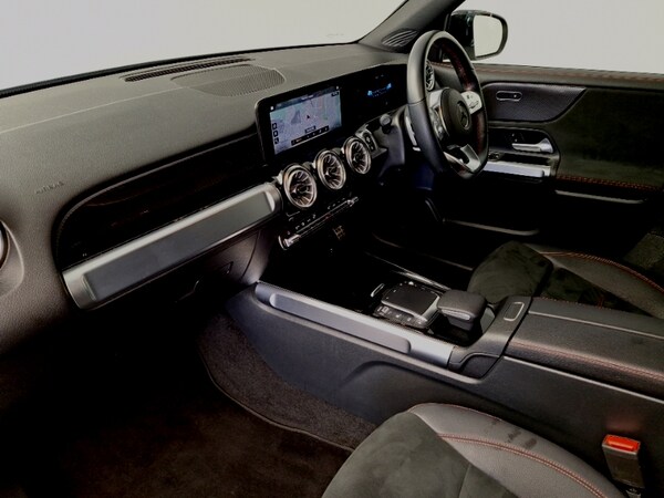 Used Mercedes-Benz GLB 2023 for sale - 76195122: Photo 5
