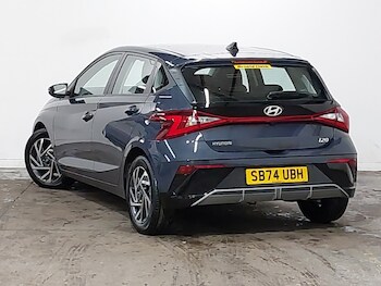 Used Hyundai i20 2024 for sale - 77273581: Photo
