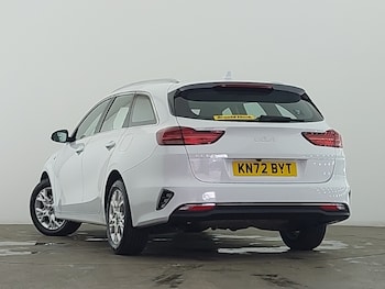 Used Kia Ceed 2022 for sale - 78905330: Photo