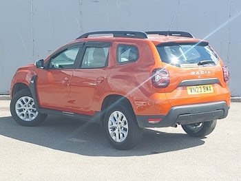 Used Dacia Duster 2023 for sale - 79647516: Photo
