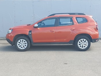Used Dacia Duster 2023 for sale - 79647516: Photo