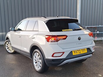 Used Volkswagen T-Roc 2022 for sale - 76789048: Photo