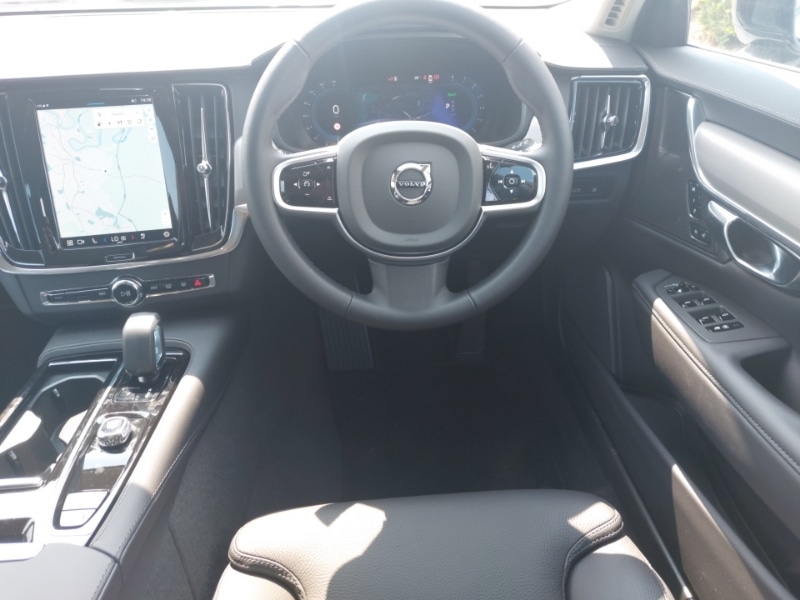 Used Volvo V90 2025 for sale - 76325143: Photo 7