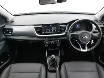 Used Kia Stonic 2020 for sale - 77690347: Photo