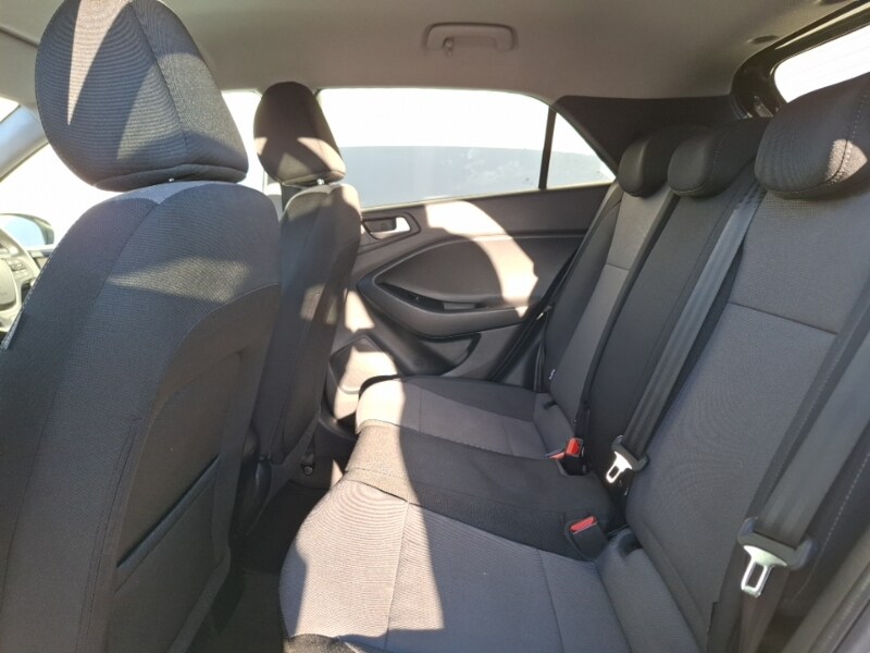 Used Hyundai i20 2020 for sale - 76614371: Photo 6