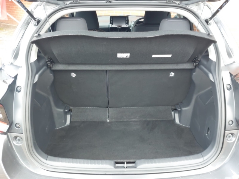 Used Toyota Yaris 2022 for sale - 78126960: Photo 8