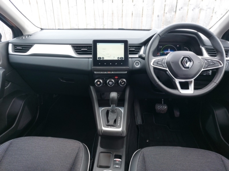 Used Renault Captur 2023 for sale - 78126770: Photo 2