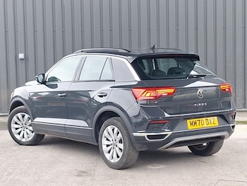 Used Volkswagen T-Roc 2020 for sale - 77419770: Photo