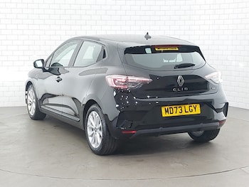 Used Renault Clio 2023 for sale - 78532697: Photo