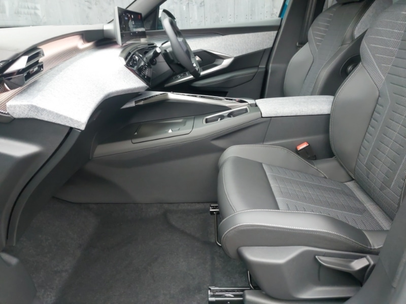 Used Peugeot 3008 2025 for sale - 76861053: Photo 5