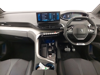 Used Peugeot 5008 2024 for sale - 76472023: Photo