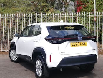 Used Toyota Yaris Cross 2023 for sale - 79641543: Photo