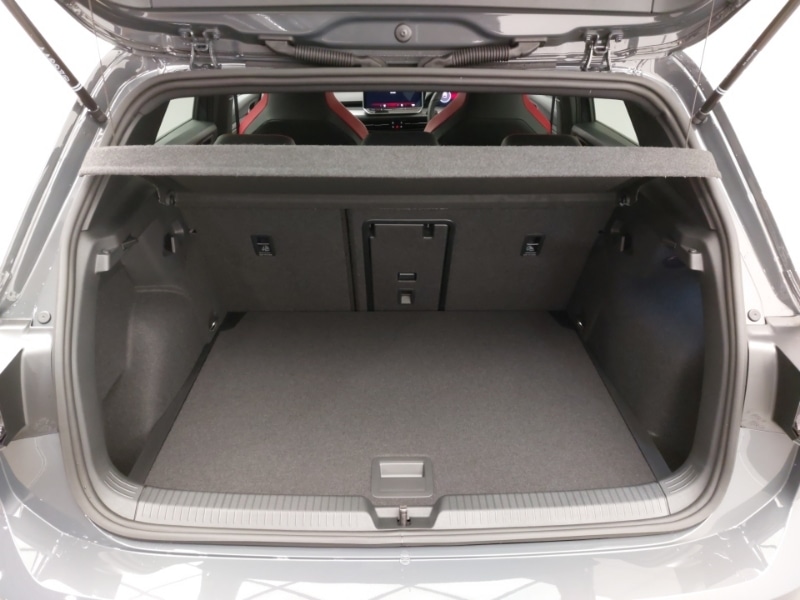 Used Volkswagen Golf 2025 for sale - 77648704: Photo 8