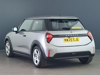 Used MINI Cooper 2025 for sale - 79525380: Photo