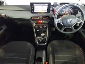 Used Dacia Sandero Stepway 2022 for sale - 77299297: Photo