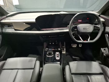 Used Audi Q6 e-tron 2024 for sale - 77266087: Photo