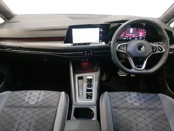 Used Volkswagen Golf 2022 for sale - 77325613: Photo