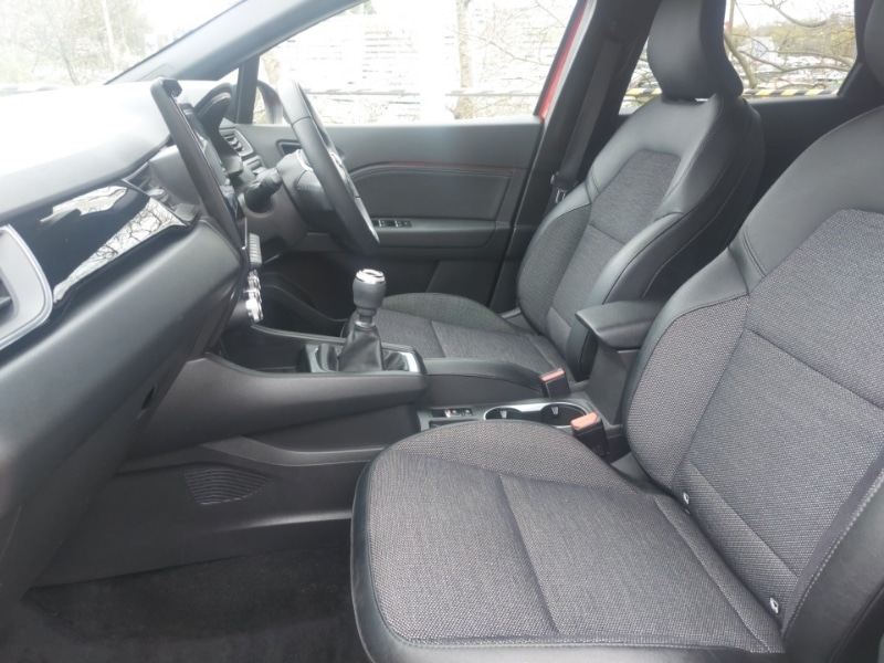 Used Renault Captur 2023 for sale - 78184010: Photo 5