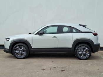 Used Mazda CX-30 2025 for sale - 75621987: Photo