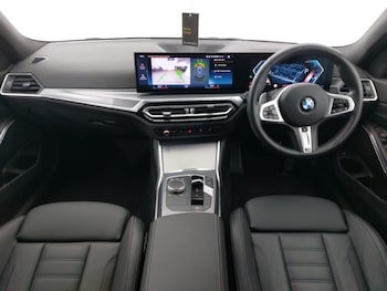 Used BMW 3 Series 2024 for sale - 76258805: Photo 2