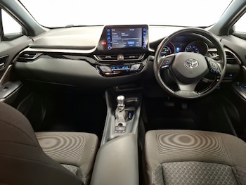 Used Toyota C-HR 2020 for sale - 78537765: Photo